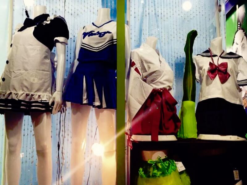 Tokio Tipps: Laden für Schulmädchen-Uniformen