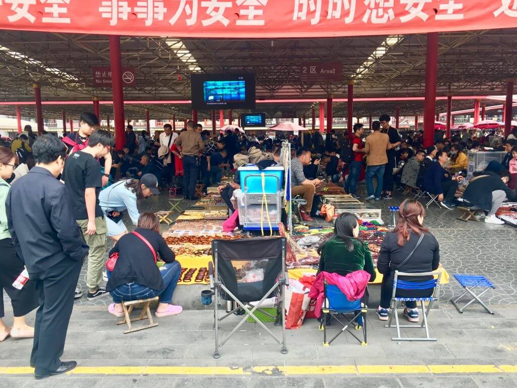Peking Sightseeing Tipps: Antiquitätenmarkt