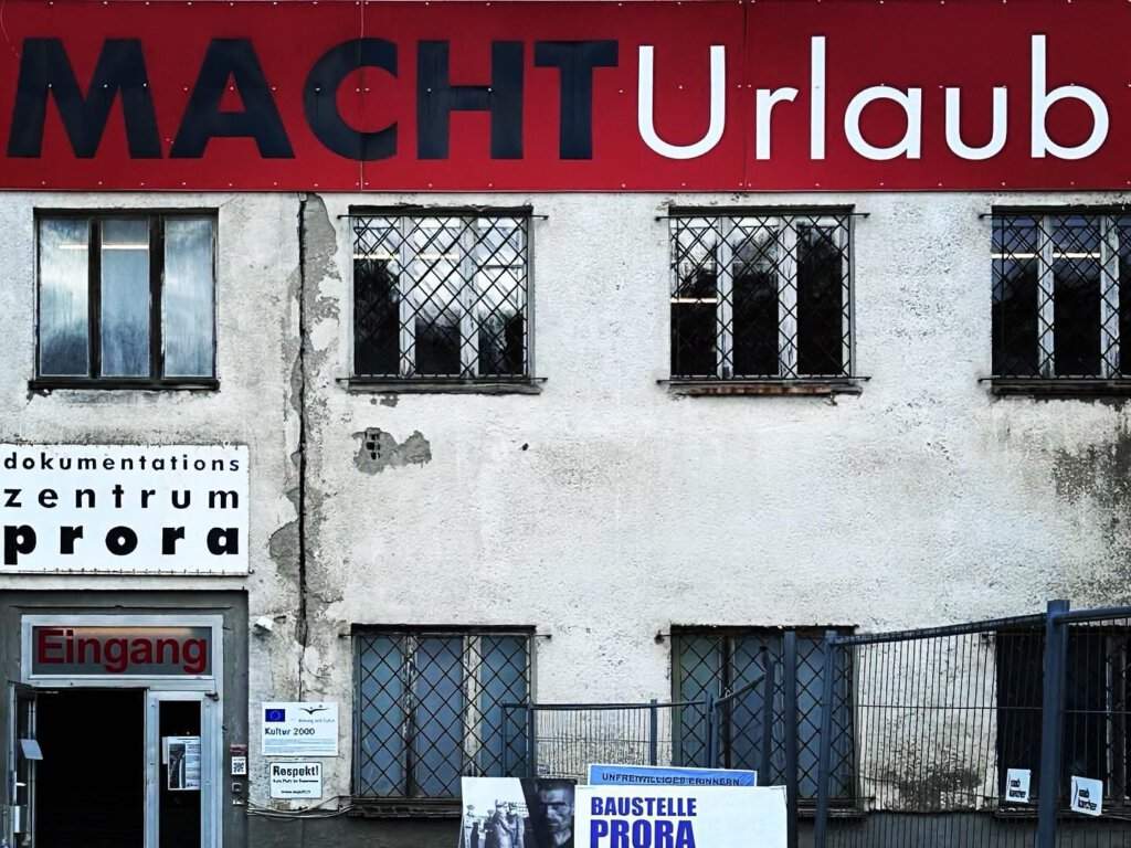 5 Tage Rügen: Fassade des Dokumentationszentrums Prora