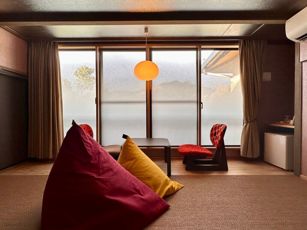 Übernachtung in einem Ryokan - einem traditionellen Hotel) - in Japan (Yufuin) beim Sabbatical durch Asien